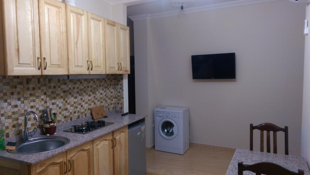 Apartments Komakhidze 68 Batumi Ngoại thất bức ảnh